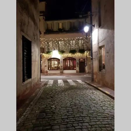 Studio L'instant Di'vin En Plein Coeur De Beaune. Apartment Beaune (Cote d'Or)